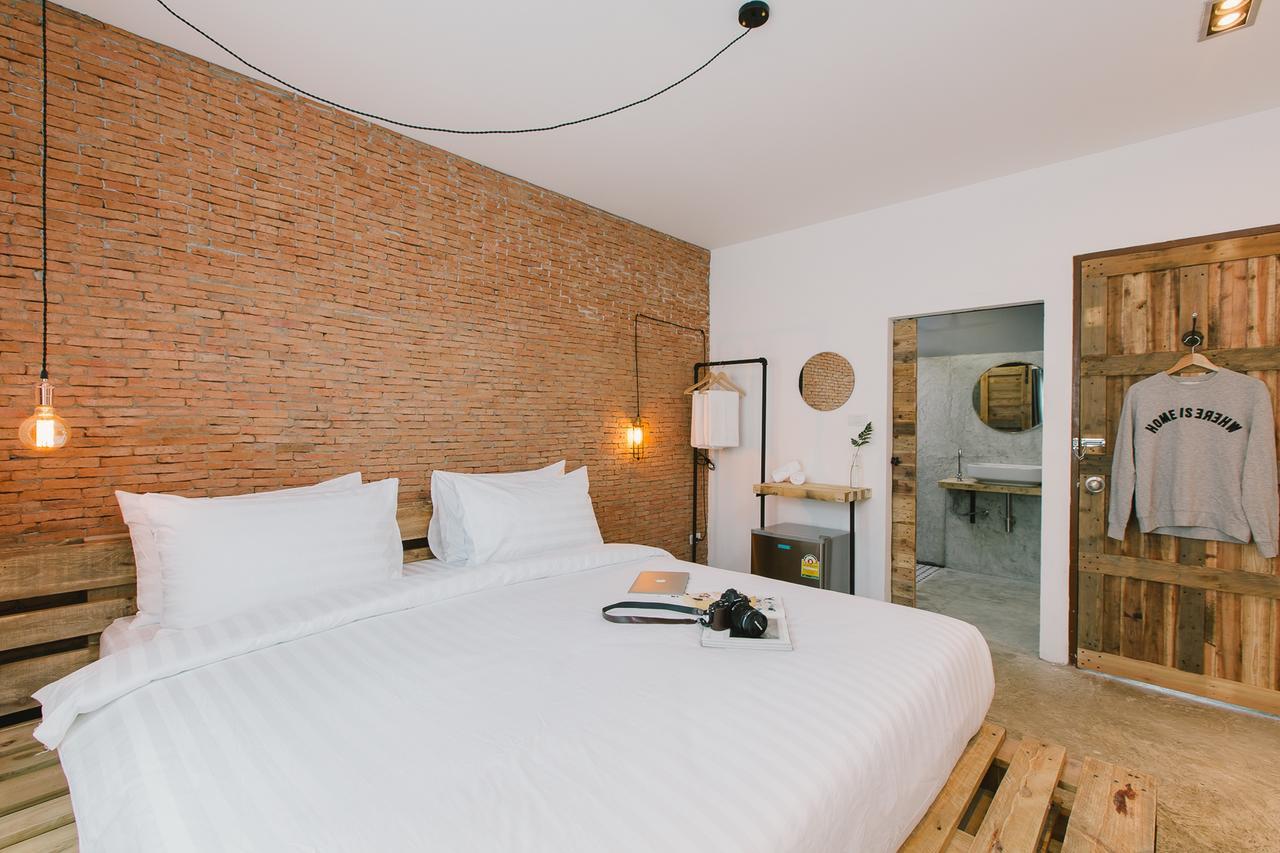 Pause Kathu Hostel Εξωτερικό φωτογραφία